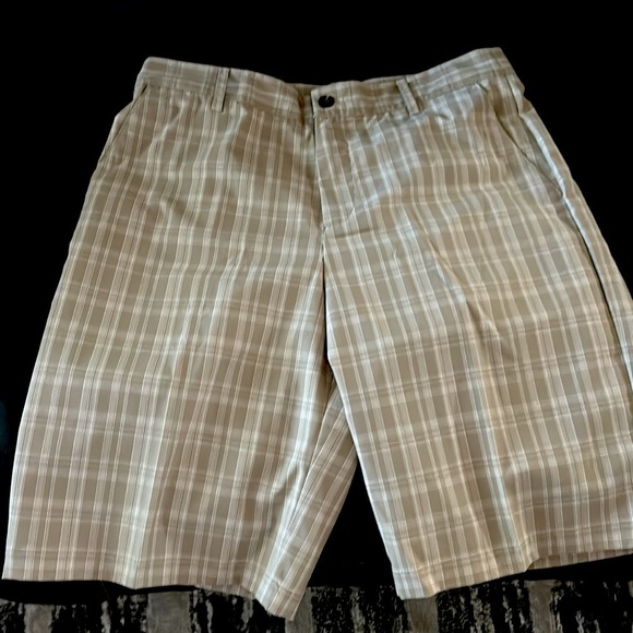 Men’s adidas 32 brown and tan plaid shorts - Picture 1 of 3